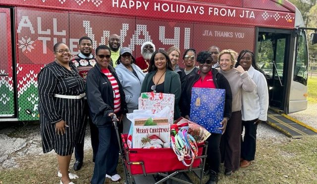 COMTO Jacksonville Spreads Thanksgiving and Holiday Cheer